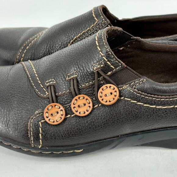 Clarks Evianna Charm Loafer Leather Comfort Shoes Triple Button Brown Size 9 - Picture 4 of 11